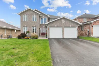Detached in Belleville