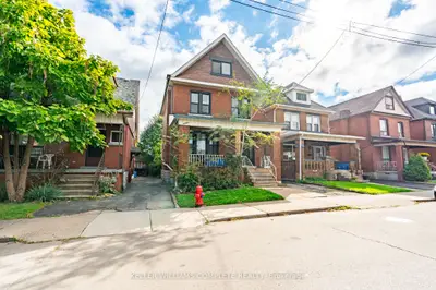 Triplex in Hamilton