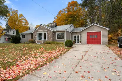Detached in Bancroft