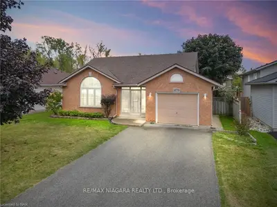 Detached in Fort Erie