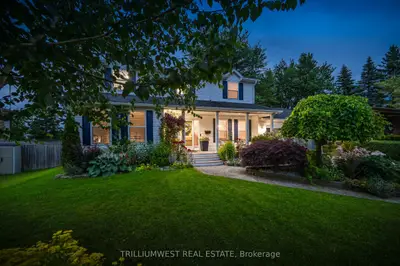 Detached in Wellesley