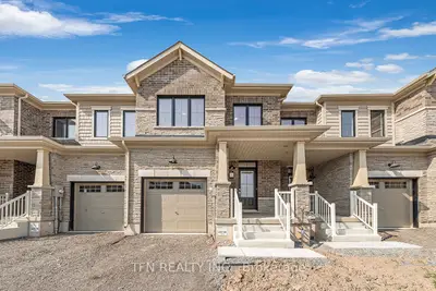 Att/Row/Townhouse in Welland