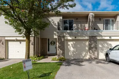 Condo Townhouse in London South