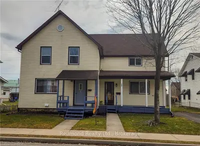 351 Garden Street E, Gananoque, On K7g 1j4