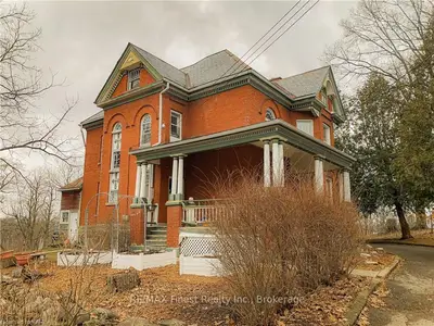 24 Perth Street, Elizabethtown-kitley, On K0e 1m0