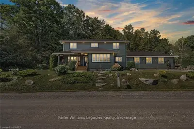 440 Old River Road, Front Of Yonge, On K0e 1r0
