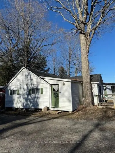 40 Greer Point Lane C, Front Of Leeds & Seeleys Bay, On K0e 1l0