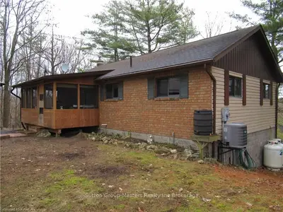 919 RIVERSIDE Road, Leeds and the Thousand Islands, ON K0E 1N0