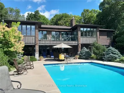 2293 Alder Street, Kingston, On K7l 4v1