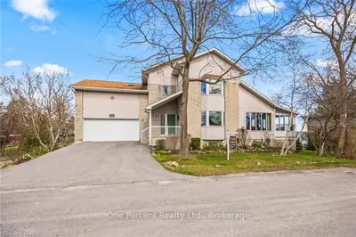 130 Factory Lane, Loyalist, On, K0h 1g0
