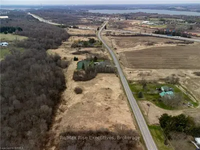 Part 1 John F Scott Road, Kingston, On K7l 4v3