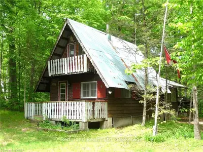 932 Narrows Lane, Leeds And The Thousand Islands, On K0e 1n0