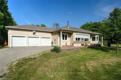 90 Railroad Street, Rideau Lakes, On K0e 1g0
