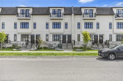 1005 Terra Verde Way 203, Kingston, On K7p 0t8