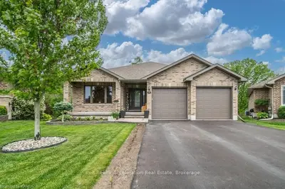77 Hartwood Crescent, Greater Napanee, On K7r 0a8