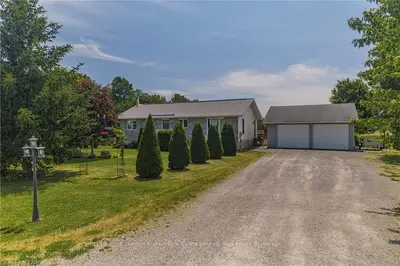 298 Centennial Road, Front Of Leeds & Seeleys Bay, On K0e 1l0