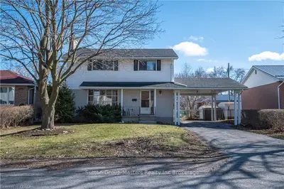 227 Union Street, Greater Napanee, On K7r 2w8