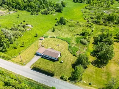 915 Kyes Road, Front Of Leeds & Seeleys Bay, On K0e 1l0
