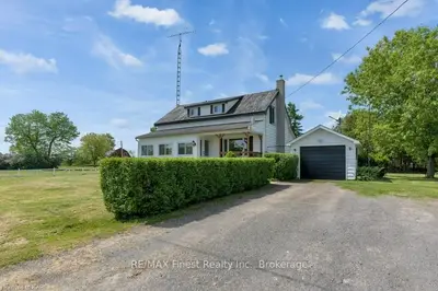 1095 Quin Mo Lac Road, Centre Hastings, On K0k 3j0