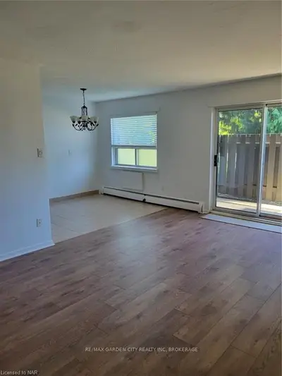485 Thorold Road 110, Welland, On L3c 3x1