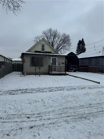6481 Bellevue Street, Niagara Falls, On L2e 1y9