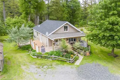 3455 Flinton Road, Addington Highlands, On K0h 1p0