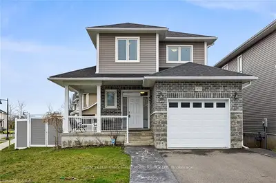 Detached in Kingston
