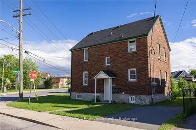 Detached in Kingston
