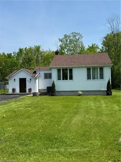 754 Helena Street, Fort Erie, On L2a 4k3