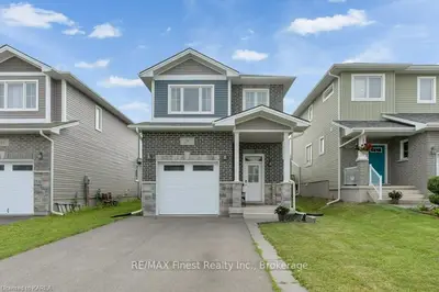 Detached in Loyalist