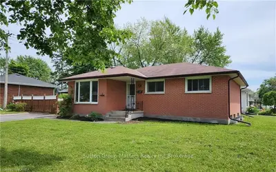 Detached in Kingston