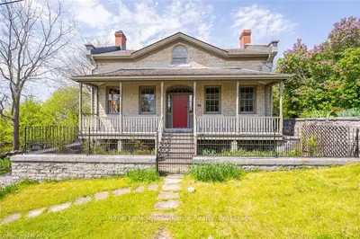 Detached in Kingston