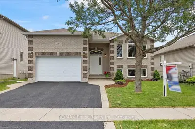 Detached in Kingston