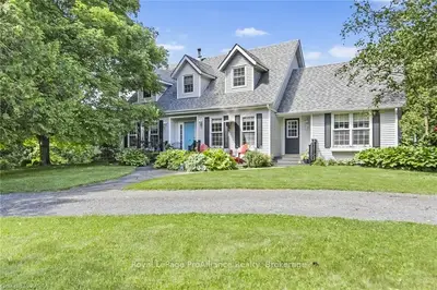 Detached in Frontenac