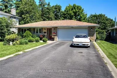 Detached in Kingston