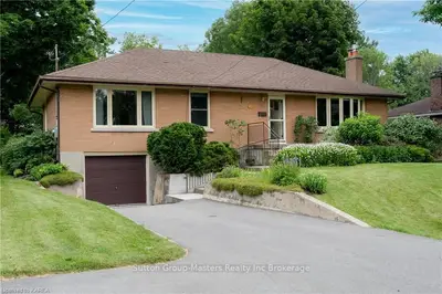 Detached in Kingston