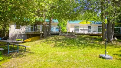 Detached in Frontenac
