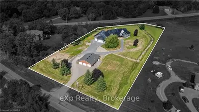 Detached in Frontenac