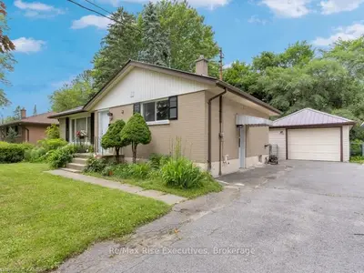 Detached in Kingston
