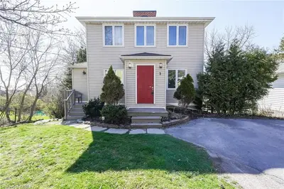 Detached in Kingston