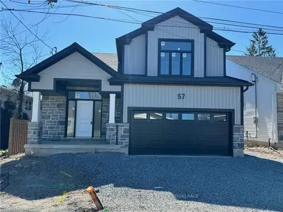 57 Windsor Avenue, Fort Erie, On L2a 5l8