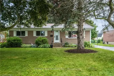 Detached in Kingston