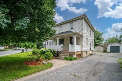 Detached in Kingston