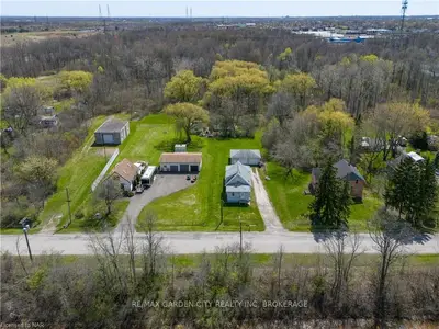 39 Oxford Road, Welland, On L3b 5n4