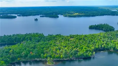 Detached in Frontenac