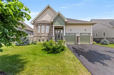 Detached in Loyalist