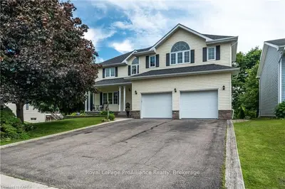 Detached in Gananoque