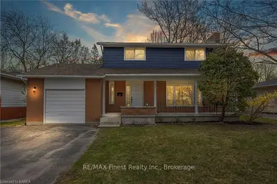 Detached in Kingston