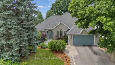 Detached in Kingston
