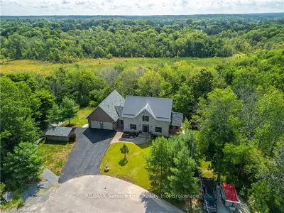 Detached in Frontenac